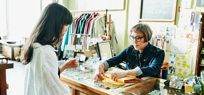 3 ways to compete with big-box retail through better CX 