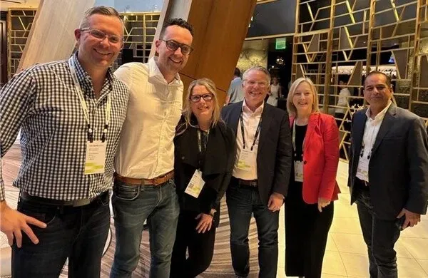 Mall Tech Global and Zendesk executives celebrate their expanded partnership which will create more connected customer experiences at scale.